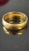 22ct Gold wedding band Weight 3.8g Size N