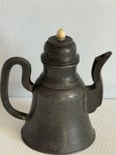 Oriental small kettle signed