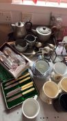 Mixed tableware and decorative lot