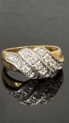 9ct Gold ring set with white stones Weight 5g Size