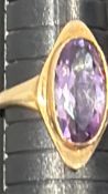 9ct Gold ring set with amethyst Weight 4.3g Size Q