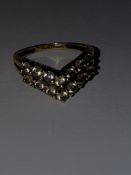 9ct gold wishbone ring set with whith white stones