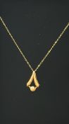 9ct Gold chain & pendant set with pearl