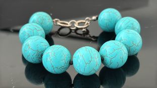 Turquoise beaded bracelet