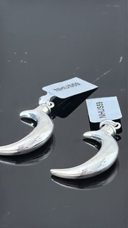 Timed Auction - Jewellery, collectables & others