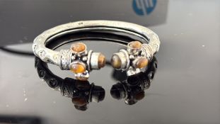 White metal oriental bangle set with 7 hardstones