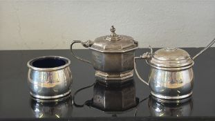Silver cruet set, all with original blue liners
