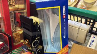 Mixed lot of Corgi and other boxed die-cast model vehicles and aircraft