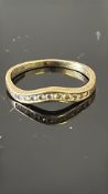 9ct Gold wishbone ring set with diamond Weight 1.7