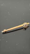 9ct Gold pin brooch set with garnet