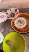 Mixed lot of ceramic and glass tablewares