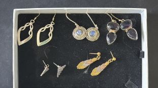 5x Pairs of silver earrings
