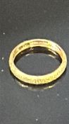 9ct Gold wedding band Weight 1g