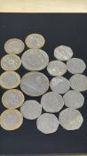 Collectable coins - 2 pound coins, 50p's & 2 large