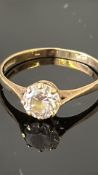 9ct Gold ring set with white sapphire Weight 1.2g