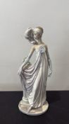 Lladro porcelain figurine of an elegant lady