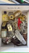 Unsorted costume jewellery & novelty items