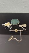 4 Silver pin brooches