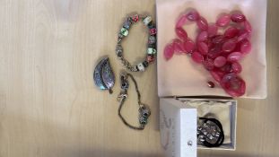 Small collection of costume jewellery to include c