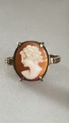 9ct Gold cameo ring Size M 2.1g