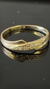 9ct Gold ring set with small diamonds Weight 1.3g