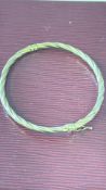9ct Gold bangle Weight 4g