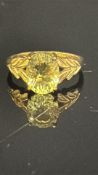 9ct Gold ring set with large peridot 3.1g Size N.5