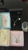 5x Silver assorted 16'' x14'' chains & pendants