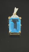 9ct Gold pendant set with blue topaz & diamond Wei