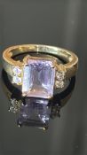 9ct Gold ring set with amethyst & diamond Weight