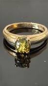 9ct Gold ring set with solitaire gemstone Weight
