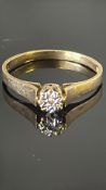 9ct Gold ring set with illusion cut diamond Weight