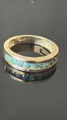 9ct Gold ring set with emerald Weight 3.6g