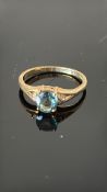 9ct Gold ring set with blue topaz & diamond Weigh