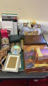 Assorted modern household and hobby items