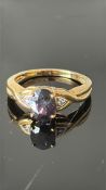 9ct Gold ring set with amethyst & diamond Weight 2