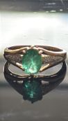 9ct Gold ring set with emerald & diamond Weight 2.