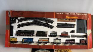 Hornby Railways Evening Star Super Freight Set OO Gauge Train Set