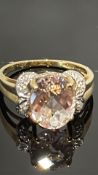 9ct Gold ring set with morganite & diamond Weight