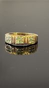 9ct Gold ring set with peridot Weight 3g
