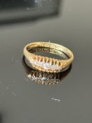 Very good quality 18ct gold 5 stone diamond ring w