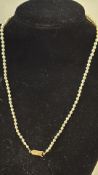 Pearl necklace with 9ct gold clasp