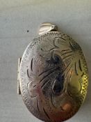 9ct gold photo pendant 3.3g