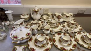 Royal Albert Old Country Roses dinner and tea service