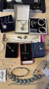 Very good collection of jewellery to include gold(