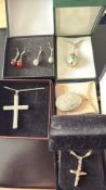 Collection of jewellery majority silver