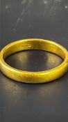 Gold wedding band, hallmark rubbed possibly 22ct S