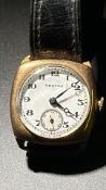 9ct Gold cased vintage Vertex wristwatch, presenta