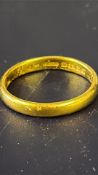 22ct Gold wedding band Weight 4.7g Size Q