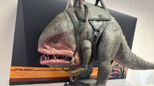 Hot Toys Star Wars Blurrg 1/6 Scale Collectible Figure (TMS045)